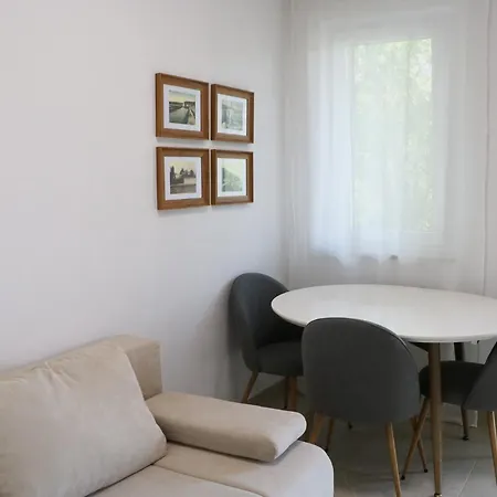 Apartment Between Pines&sea